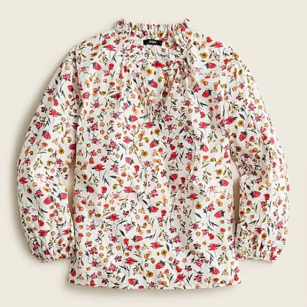 Scalloped tie-neck top in vintage floral